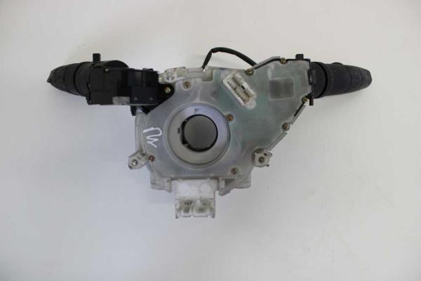 COMMODO NISSAN MICRA - Vue 2